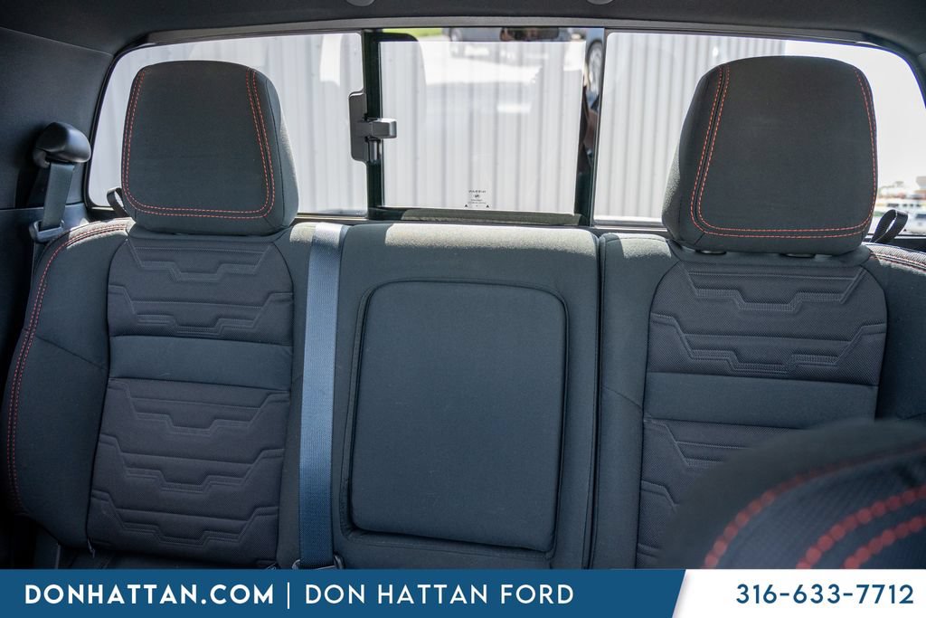Used 2025 Nissan Frontier PRO-4X AWD/4WD image 19