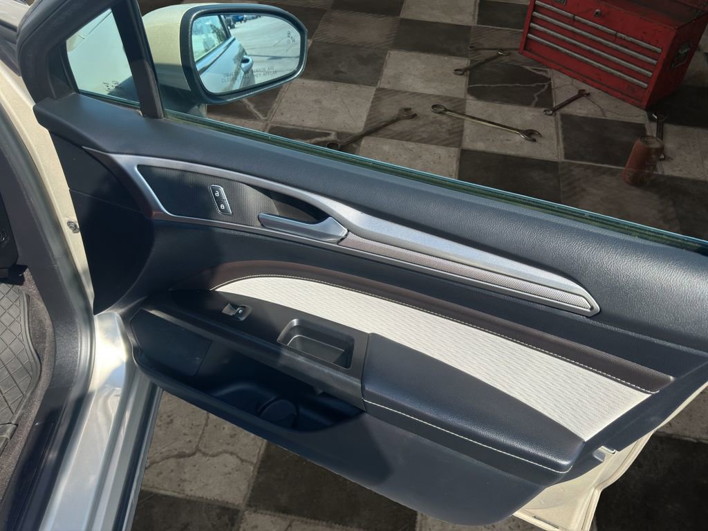 Certified 2019 Ford Fusion SE w/ Equipment Group 151A image 10