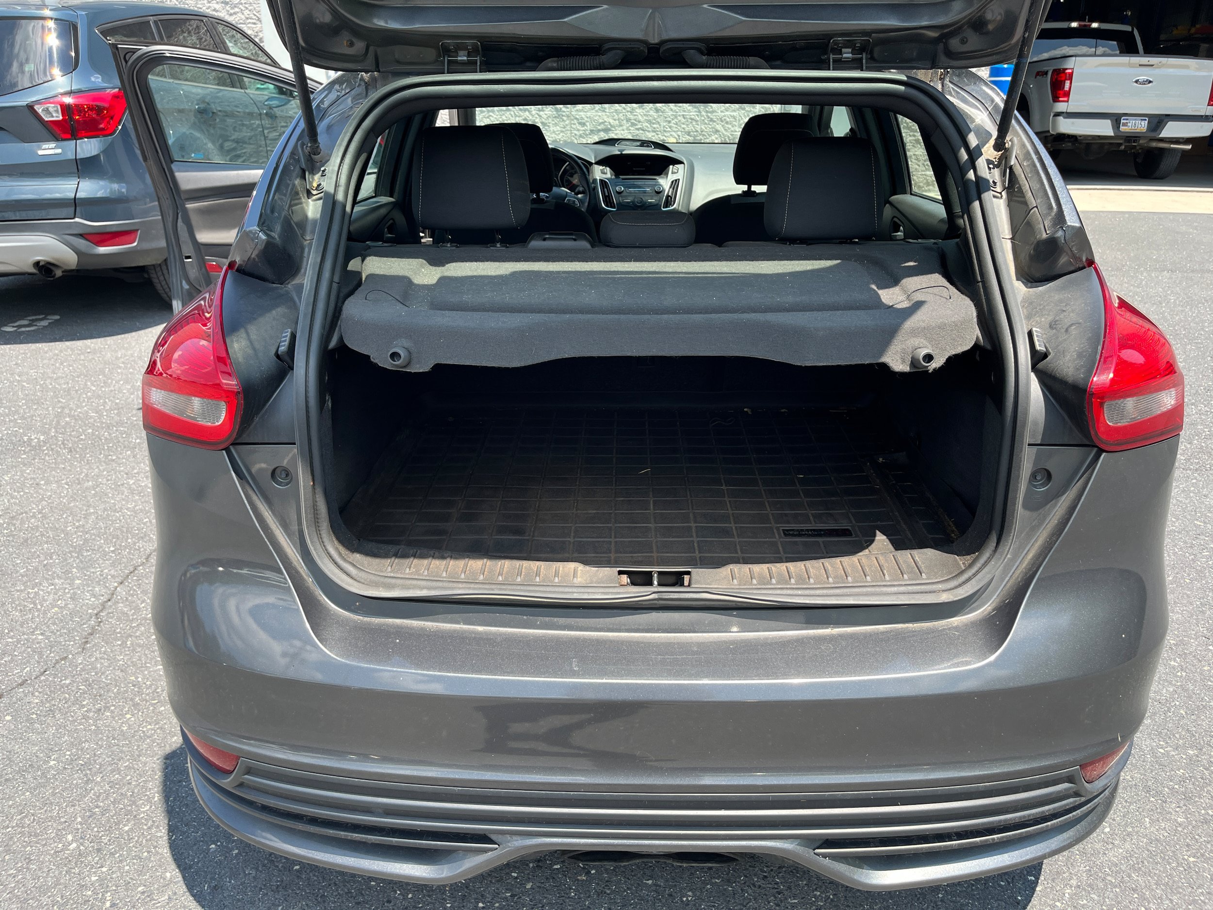 Certified 2017 Ford Focus ST FWD image 11