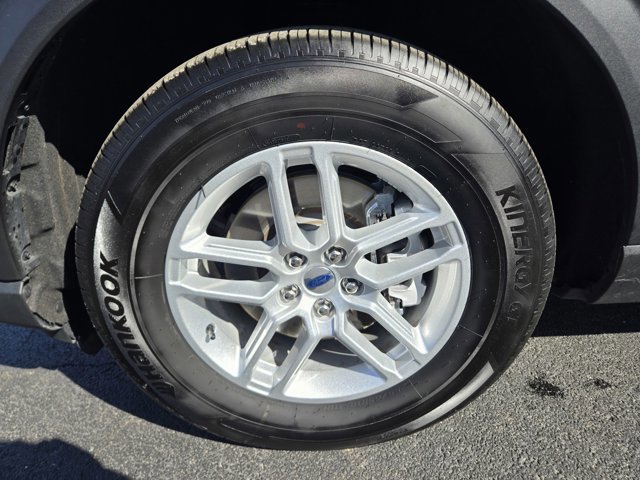 Certified 2025 Ford Explorer Active AWD/4WD image 46