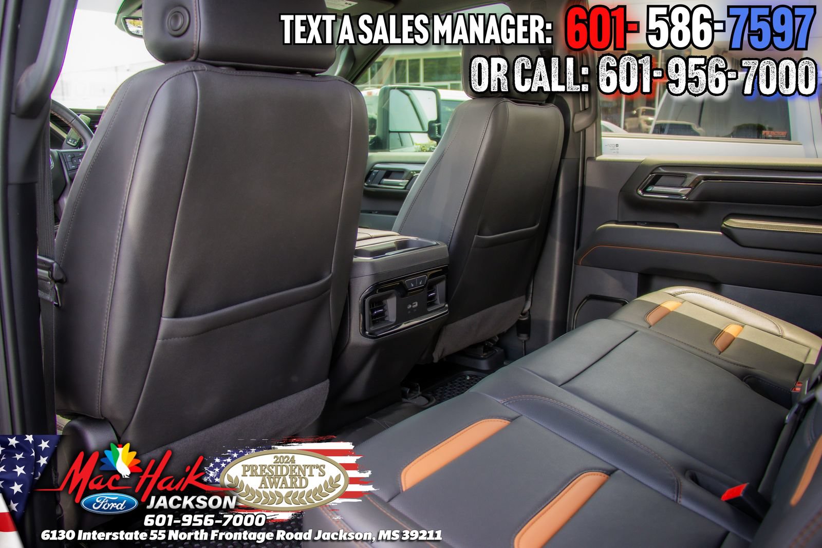 Used 2025 GMC Sierra 2500 AT4 w/ AT4 Premium Plus Package AWD/4WD image 12