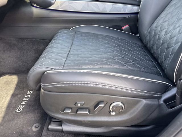 Used 2025 Genesis GV70 3.5T Sport w/ Sport Advanced Package image 18