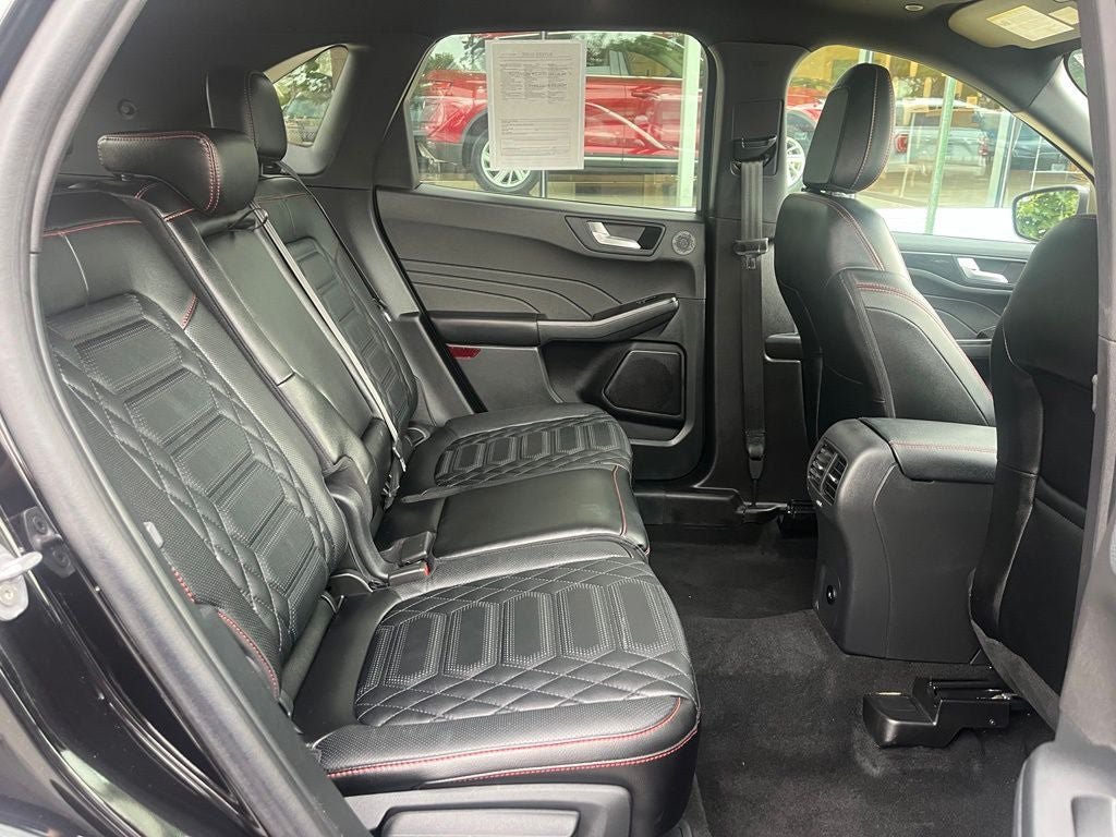 Certified 2024 Ford Escape ST-Line Elite w/ Premium Technology Package AWD/4WD image 19