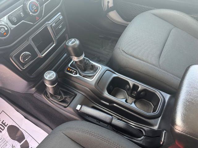 Used 2020 Jeep Wrangler Sport AWD/4WD image 18