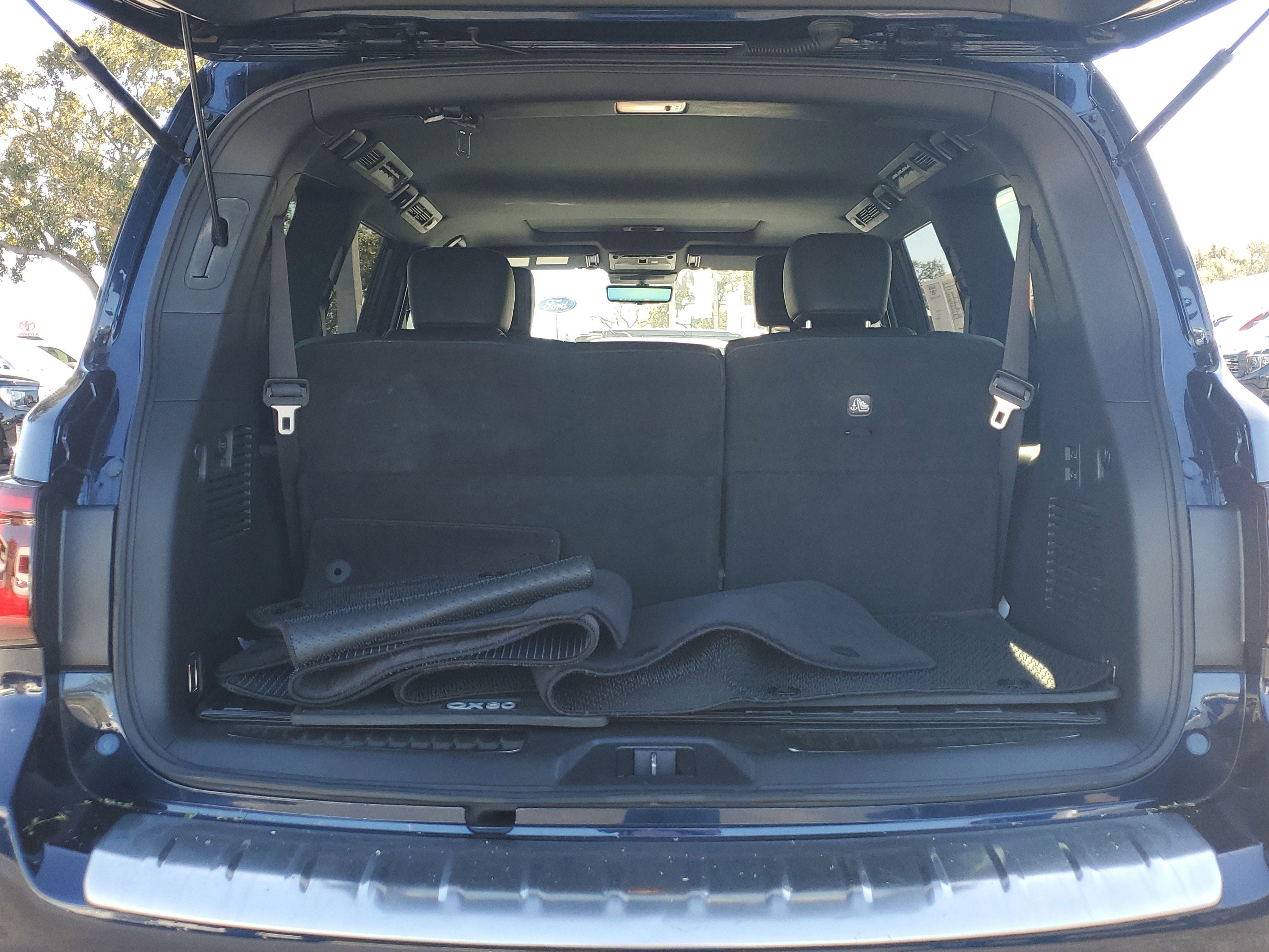 Used 2021 INFINITI QX80 Sensory w/ Cargo Package image 10