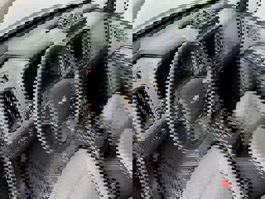 Used 2020 Chevrolet Colorado W/T w/ WT Convenience Package image 9