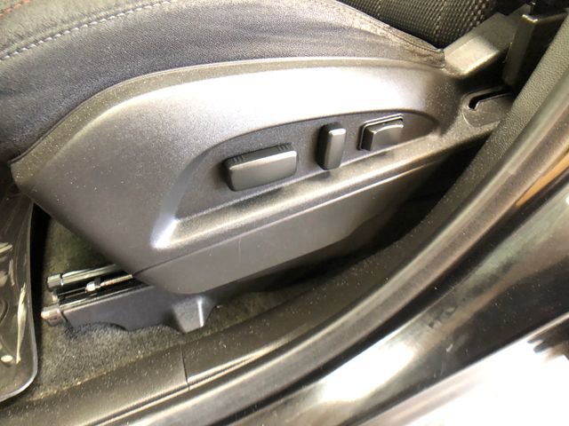 Used 2017 Chevrolet Equinox LT w/ Convenience Package AWD/4WD image 11