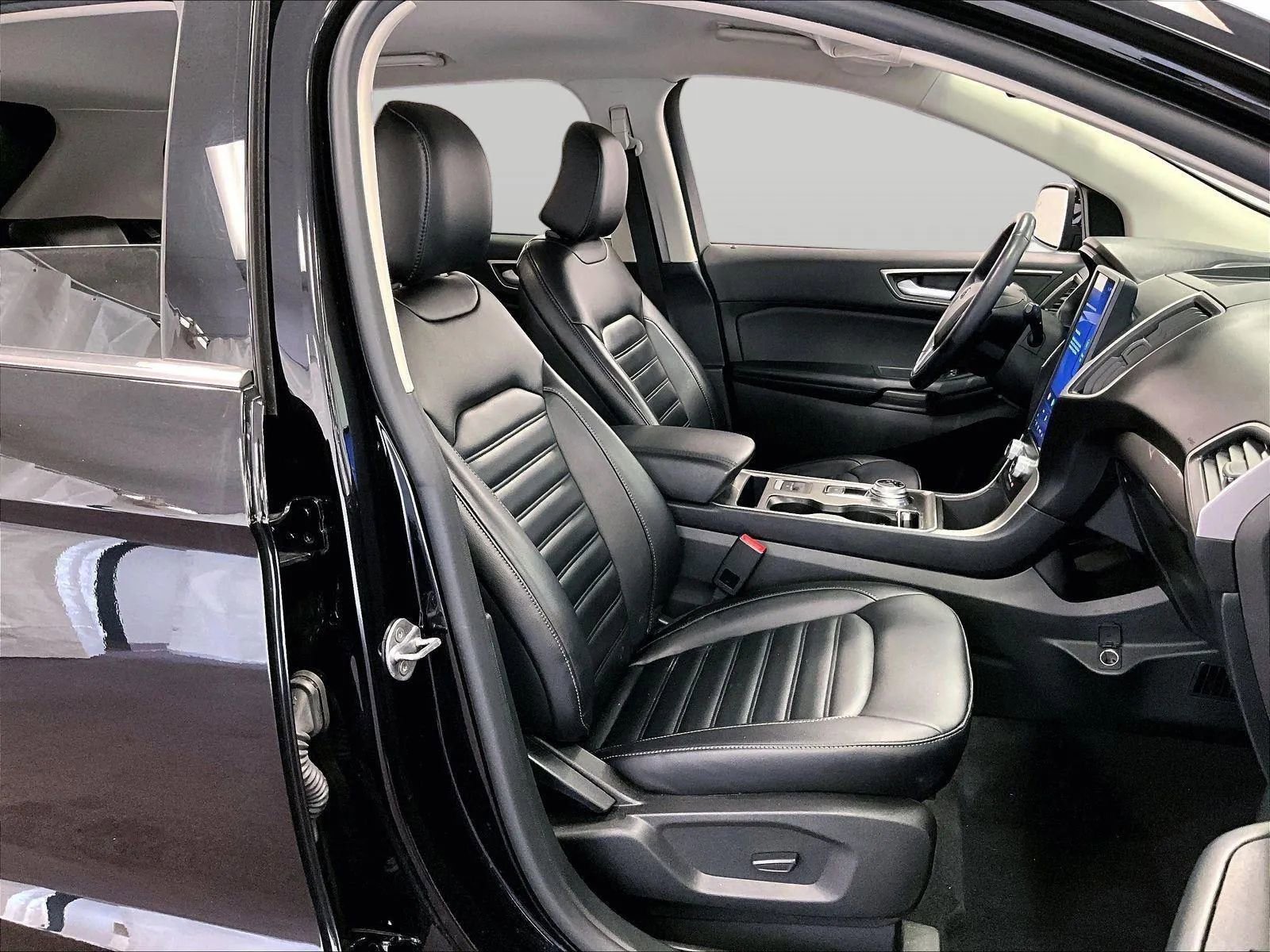 Certified 2023 Ford Edge SEL w/ Convenience Package image 7