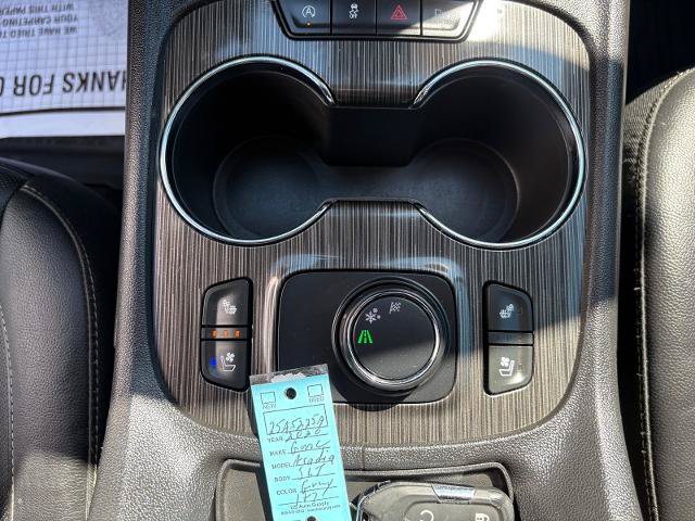 Used 2020 GMC Acadia SLT w/ Premium Package FWD image 28