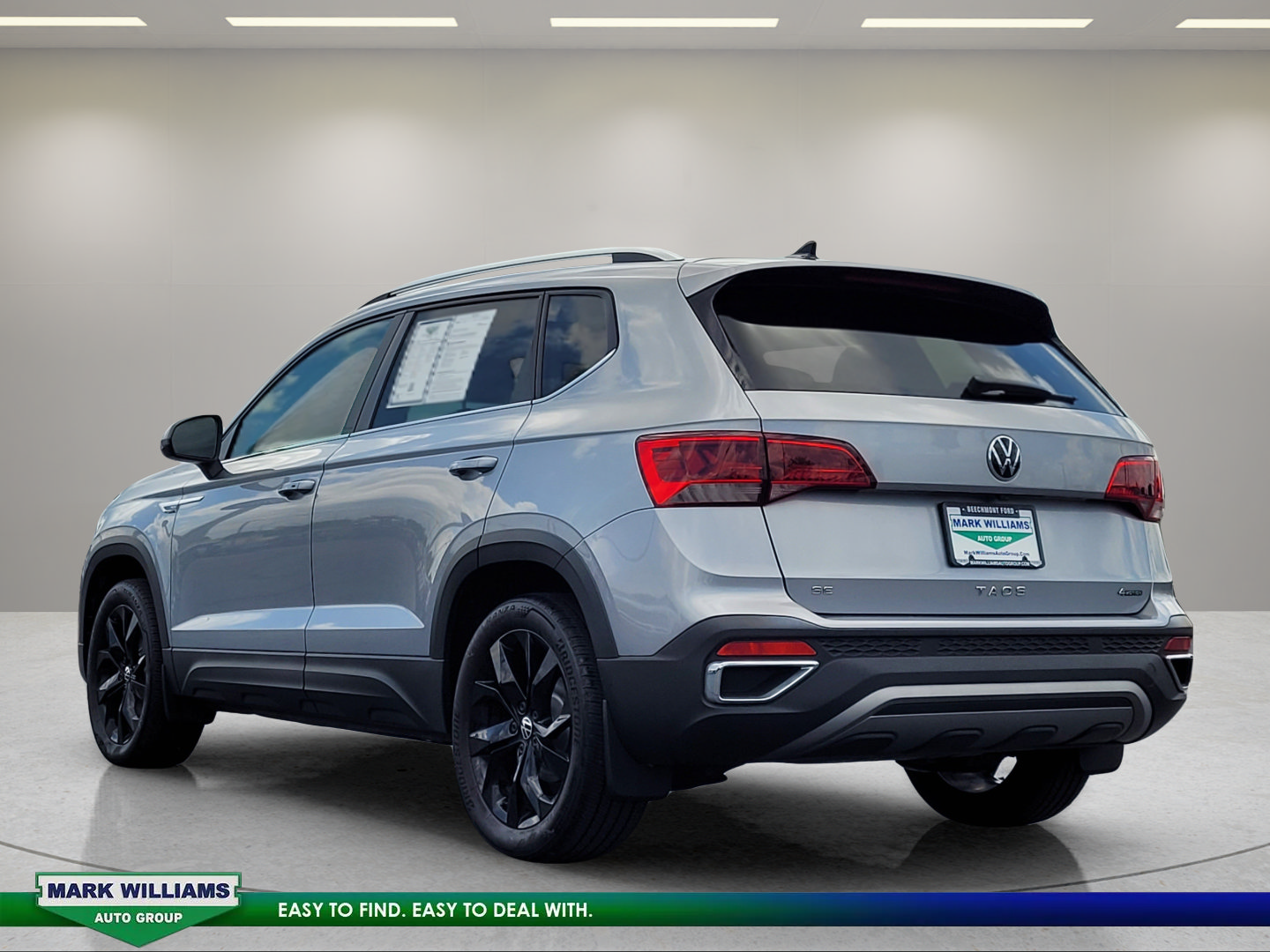 Used 2022 Volkswagen Taos SE FWD image 6