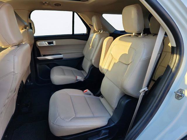 Certified 2023 Ford Explorer Limited w/ Limited Technology Package RWD image 21