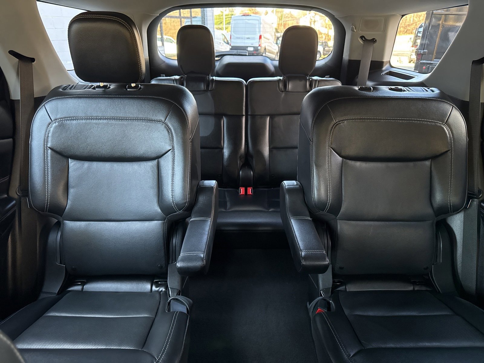 Certified 2022 Ford Explorer Limited w/ Equipment Group 301A image 33