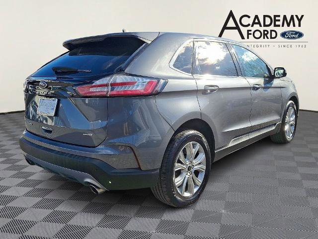 Certified 2024 Ford Edge Titanium image 4