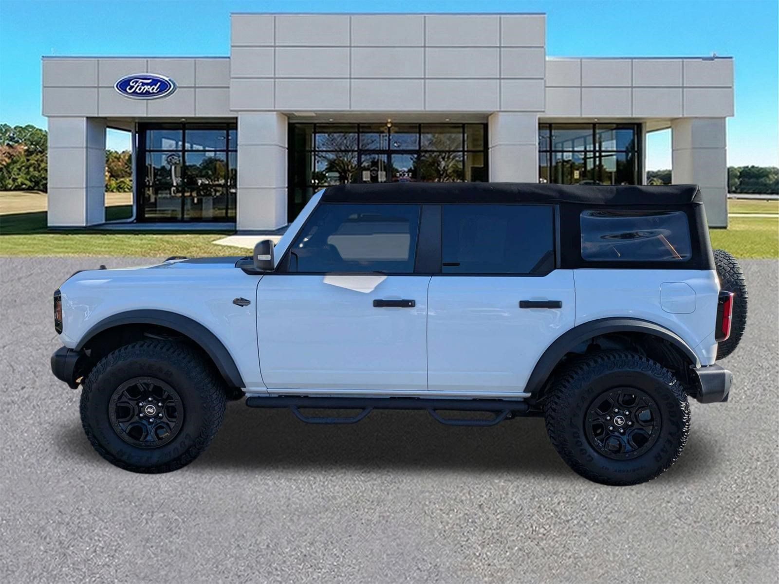 Certified 2023 Ford Bronco Wildtrak AWD/4WD image 7