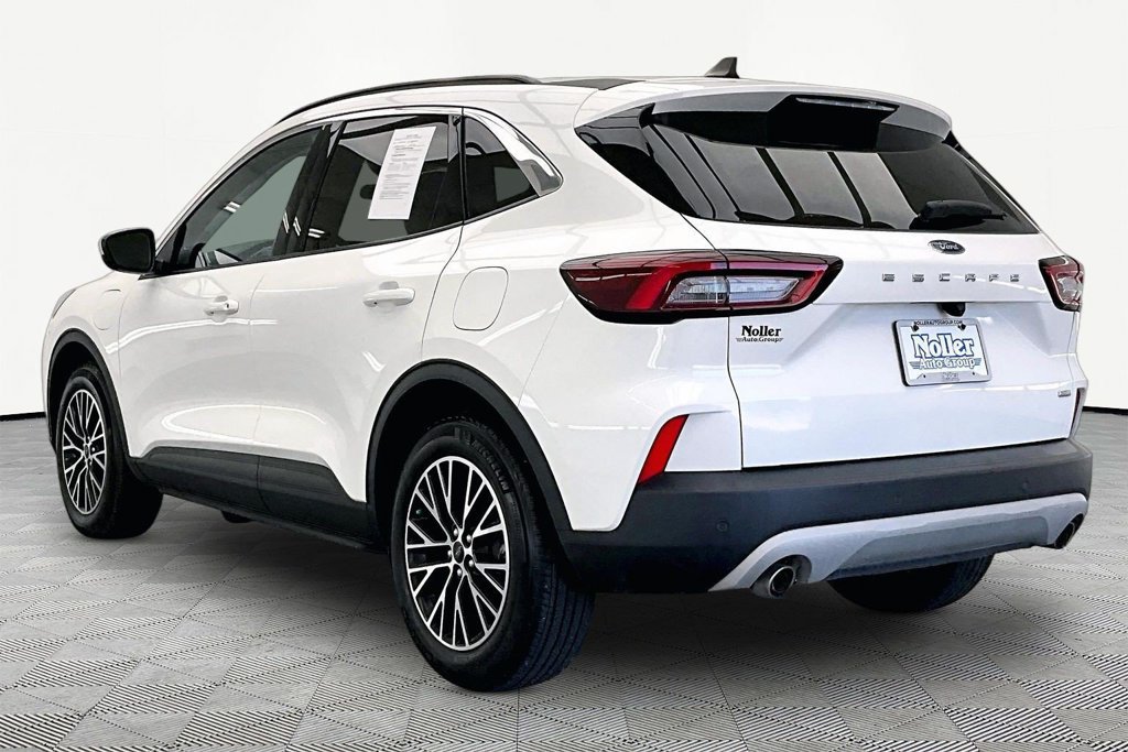 Certified 2023 Ford Escape SE FWD image 13