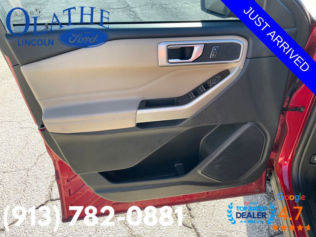 Certified 2021 Ford Explorer XLT w/ Equipment Group 202A image 4