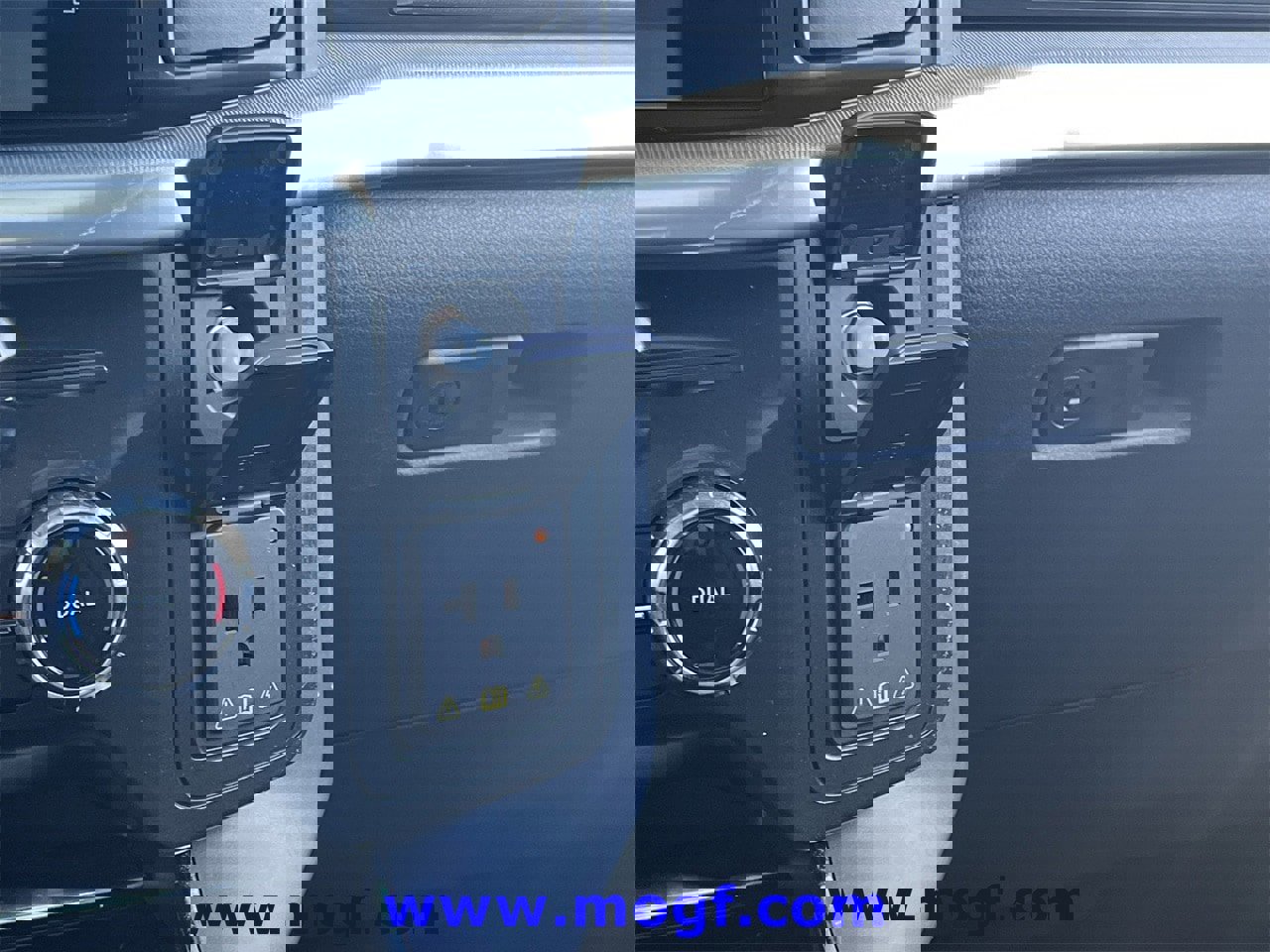 Certified 2025 Ford F150 Lariat w/ Equipment Group 501A Mid image 17