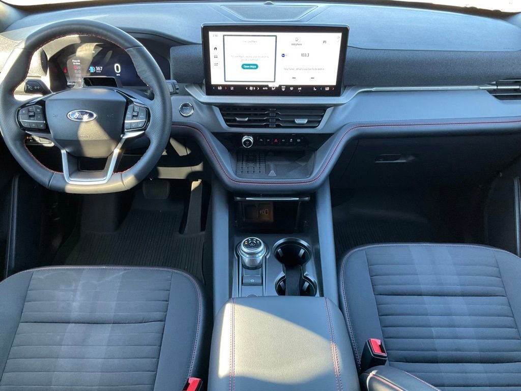 Certified 2025 Ford Explorer ST-Line w/ Premium Package image 41