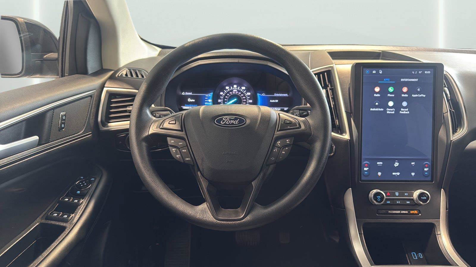 Certified 2024 Ford Edge SE w/ Black Appearance Package AWD/4WD image 14