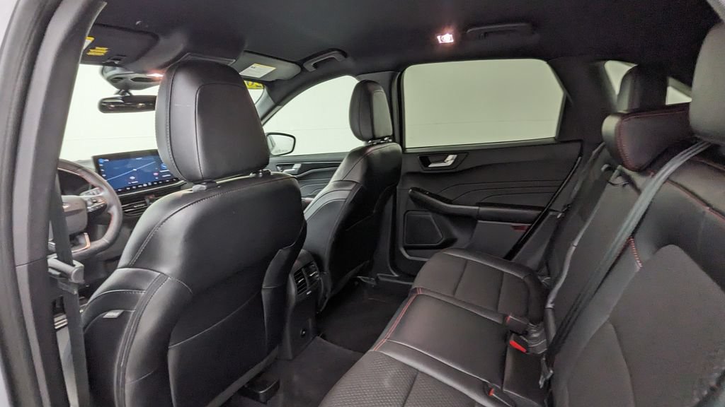 Certified 2023 Ford Escape ST-Line w/ Tech Pack #1 AWD/4WD image 33