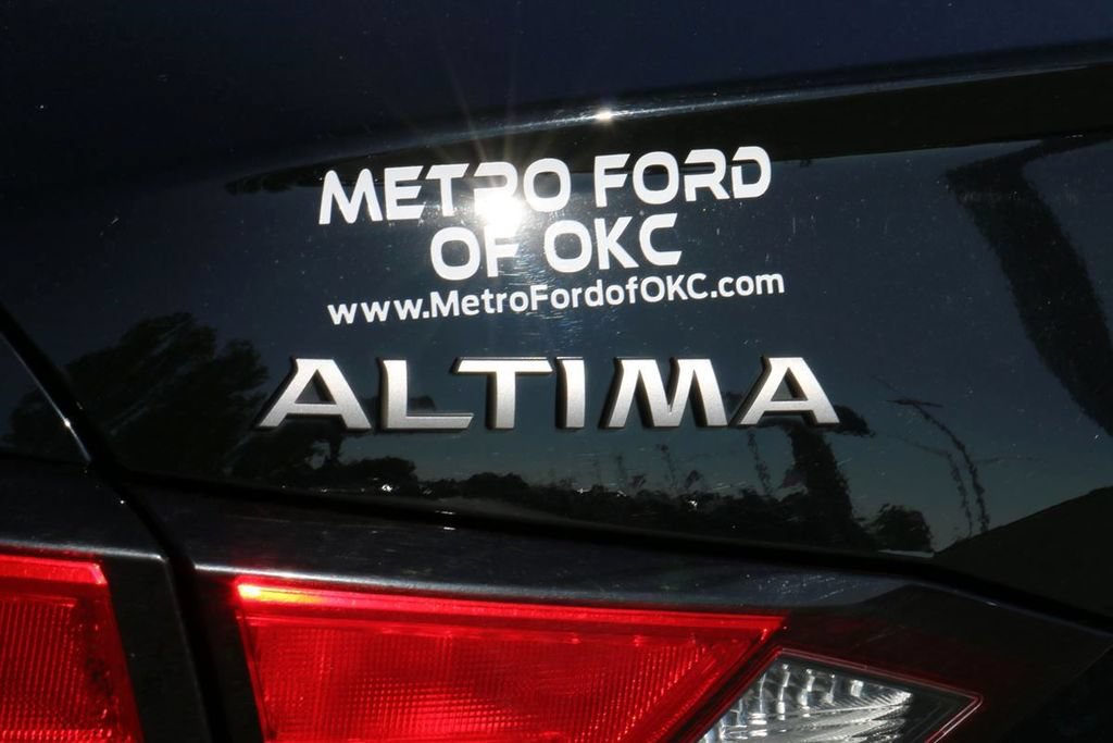 Used 2025 Nissan Altima 2.5 SV FWD image 8