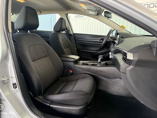 Used 2024 Nissan Altima 2.5 S FWD image 7