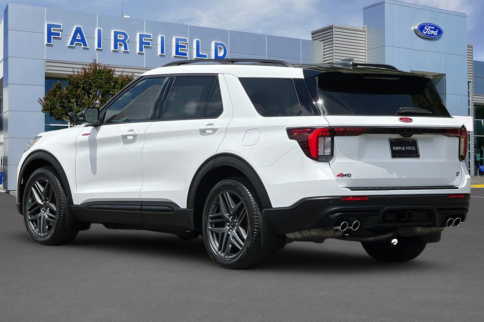 Certified 2025 Ford Explorer ST AWD/4WD image 10