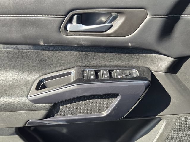 Used 2022 Nissan Pathfinder SV AWD/4WD image 21