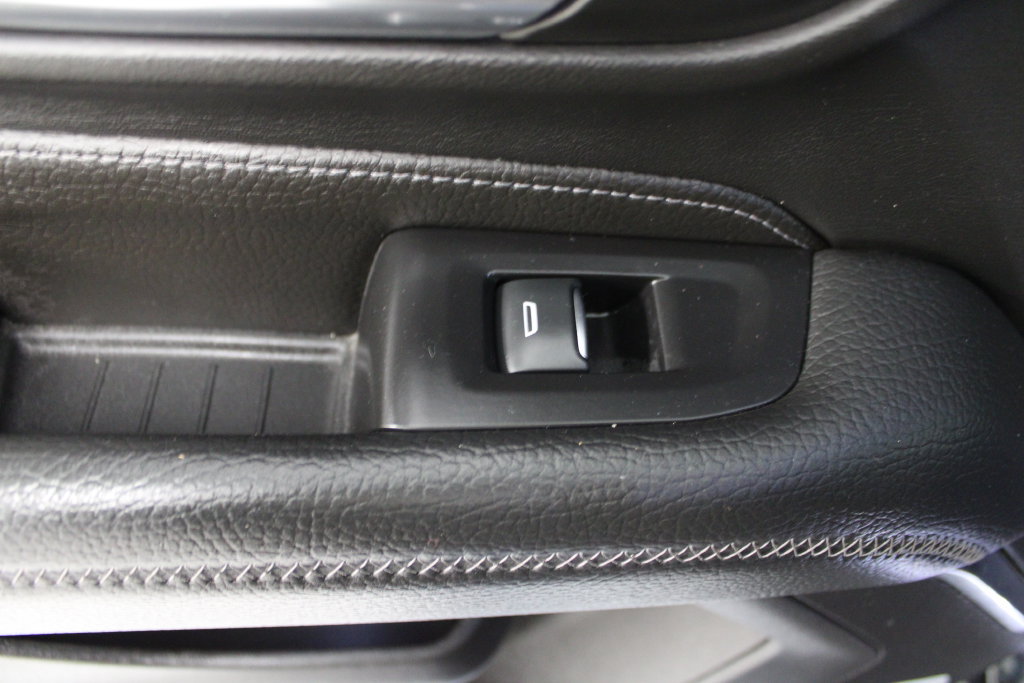 Used 2024 GMC Yukon Denali AWD/4WD image 34