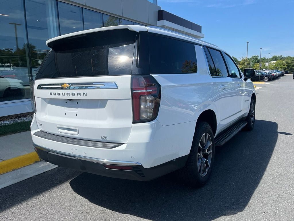 Used 2023 Chevrolet Suburban LT w/ LT Signature Plus Package AWD/4WD image 9