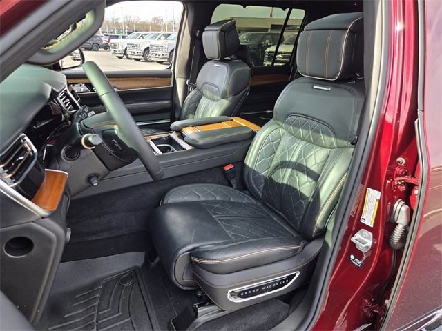 Used 2022 Jeep Grand Wagoneer Series III w/ Rear Seat Video Group 1 image 11