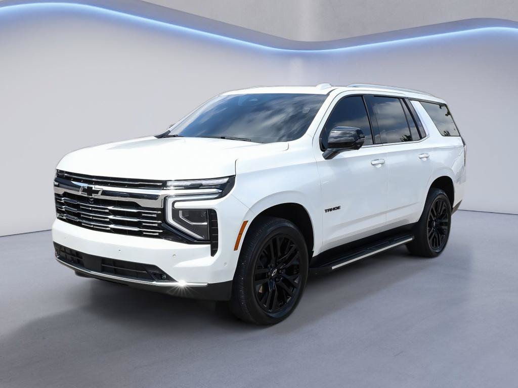 Used 2025 Chevrolet Tahoe Premier AWD/4WD image 2