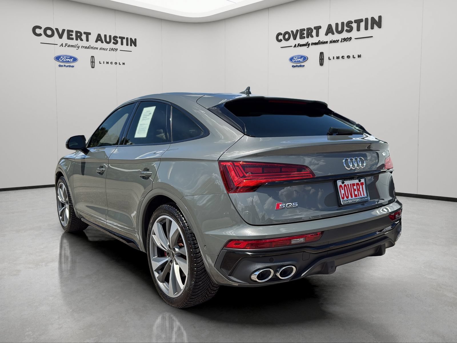 Used 2023 Audi SQ5 Prestige w/ Prestige Package AWD/4WD image 3
