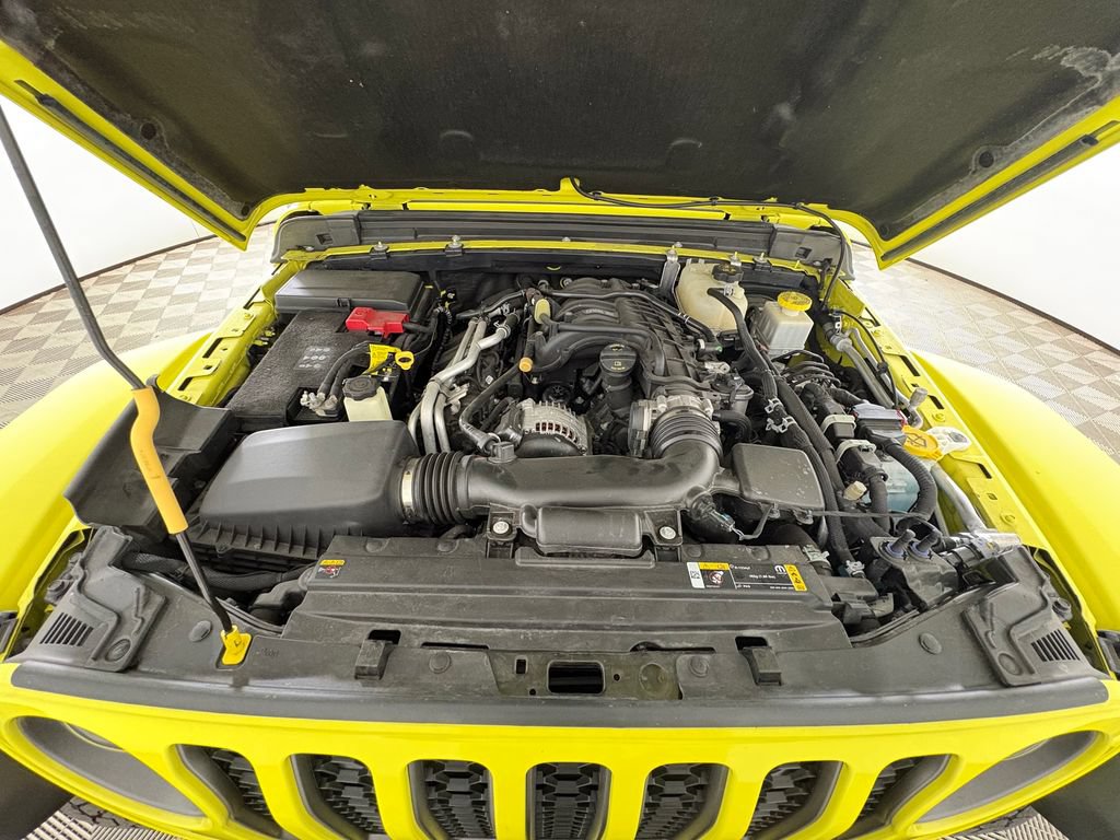 Used 2023 Jeep Gladiator Rubicon w/ Trailer Tow Package AWD/4WD image 26