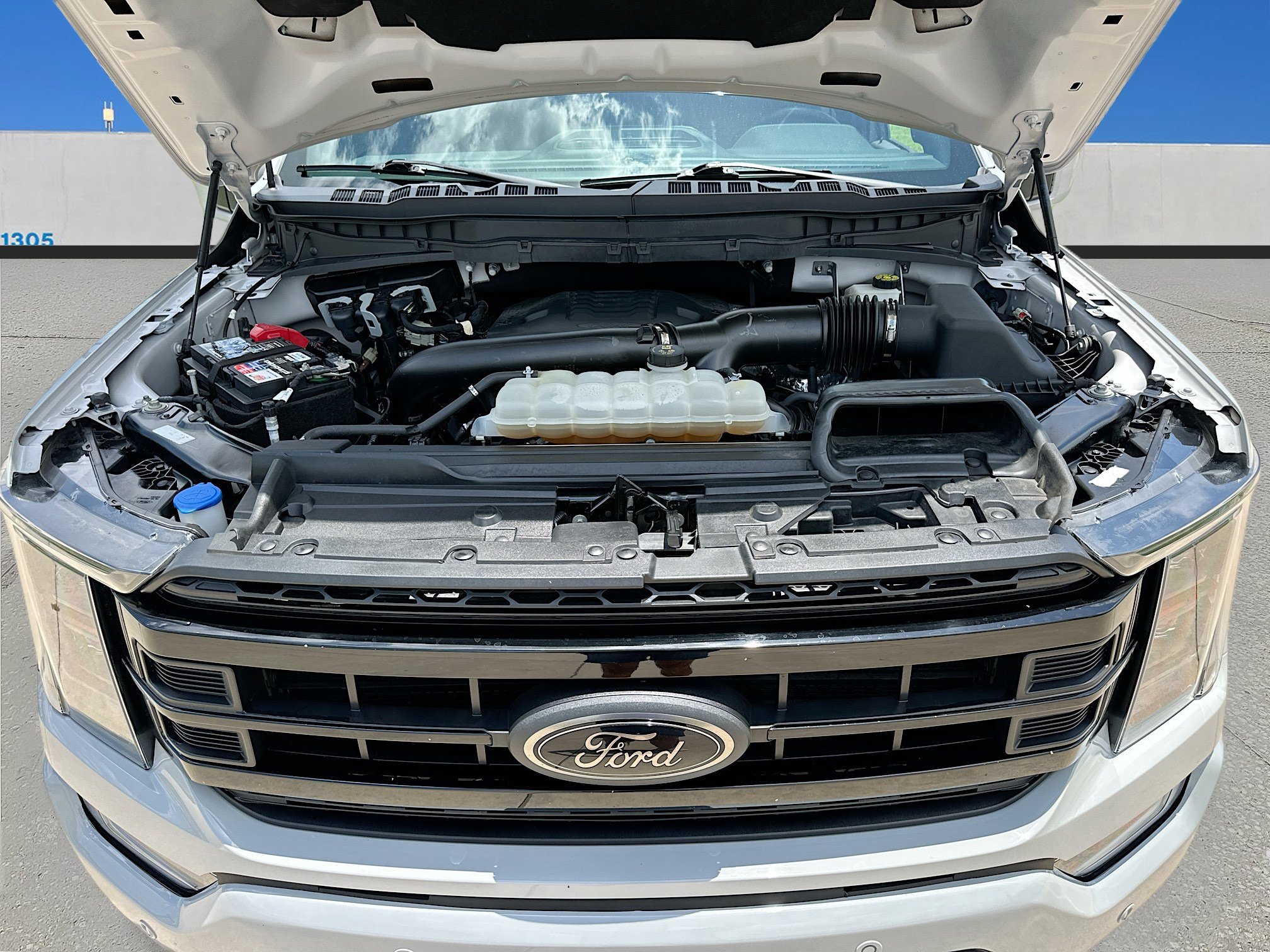 Certified 2023 Ford F150 Lariat w/ Equipment Group 502A High AWD/4WD image 30