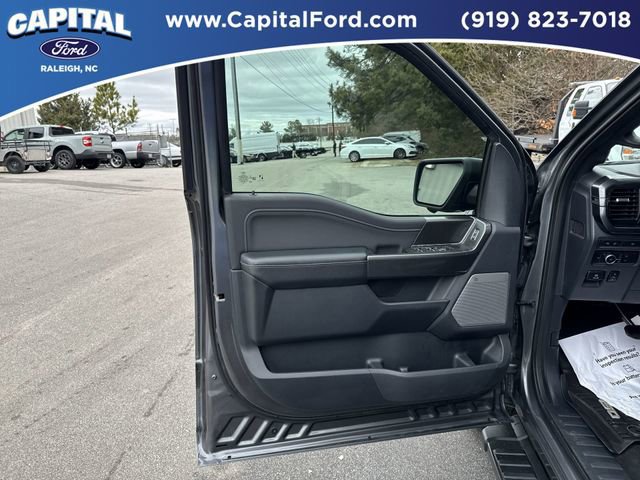 Certified 2022 Ford F150 XLT w/ Equipment Group 302A High image 19