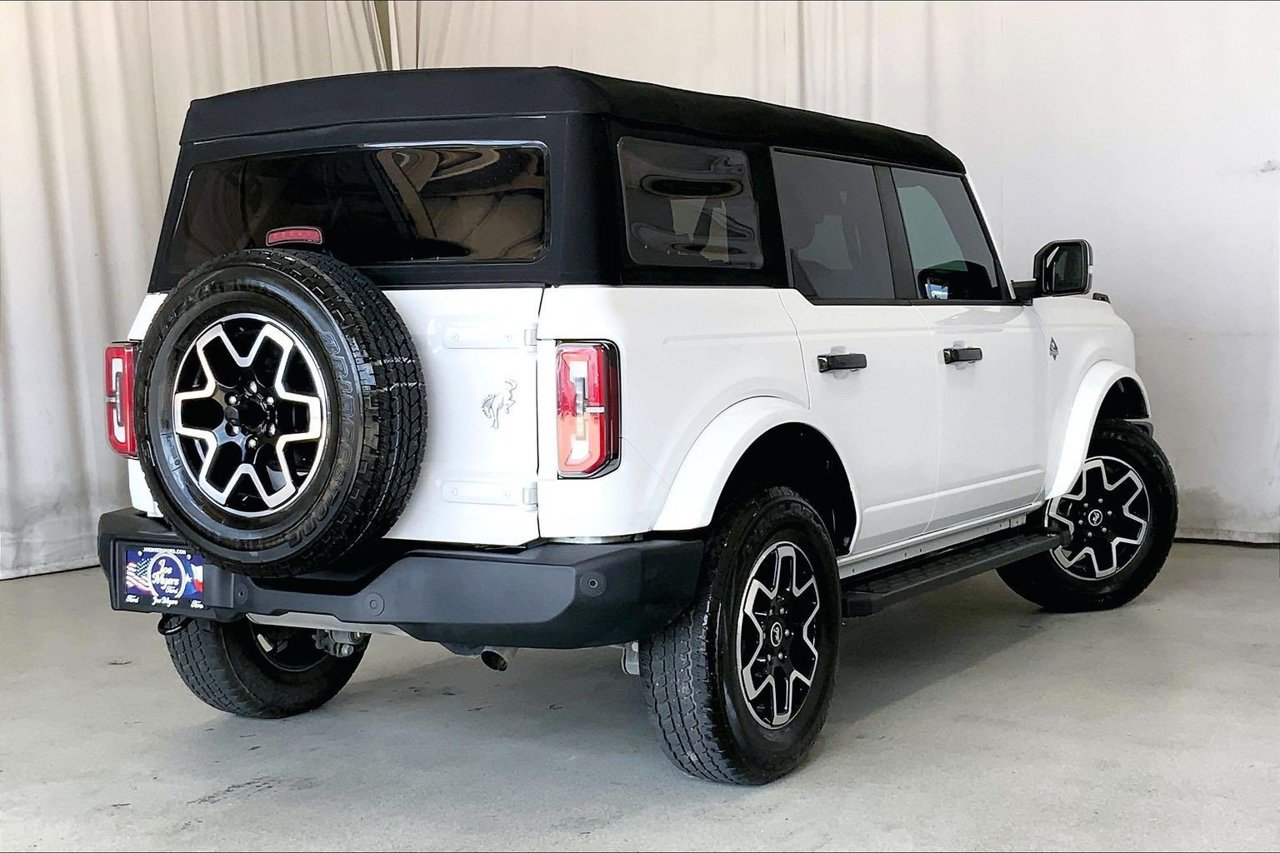 Certified 2023 Ford Bronco Outer Banks AWD/4WD image 13
