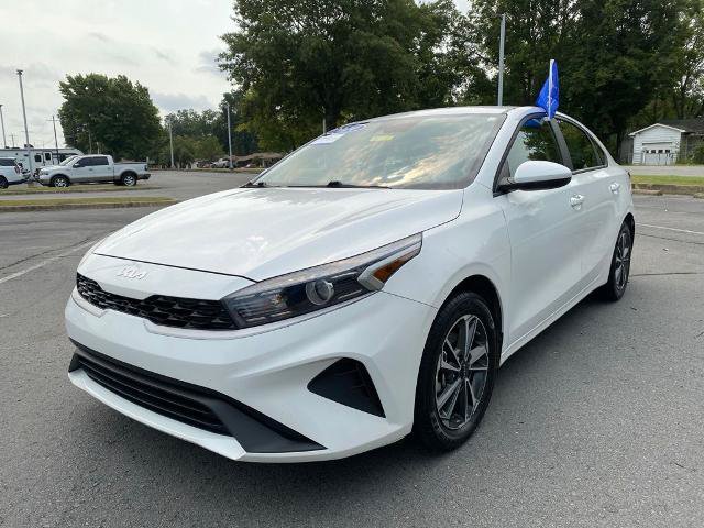 Used 2024 Kia Forte LXS FWD image 3