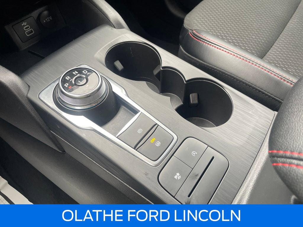 Certified 2025 Ford Escape ST-Line FWD image 12