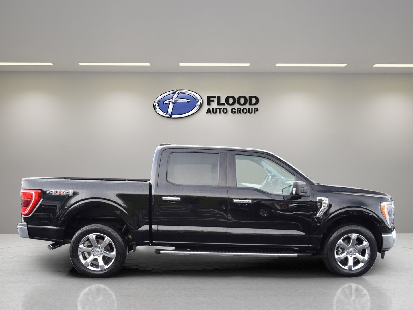 Certified 2022 Ford F150 XLT w/ Equipment Group 302A High AWD/4WD image 3