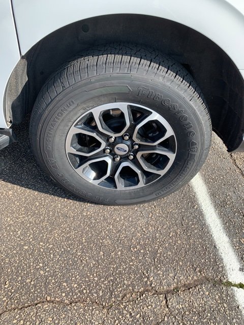 Certified 2024 Ford Expedition Max XLT image 5