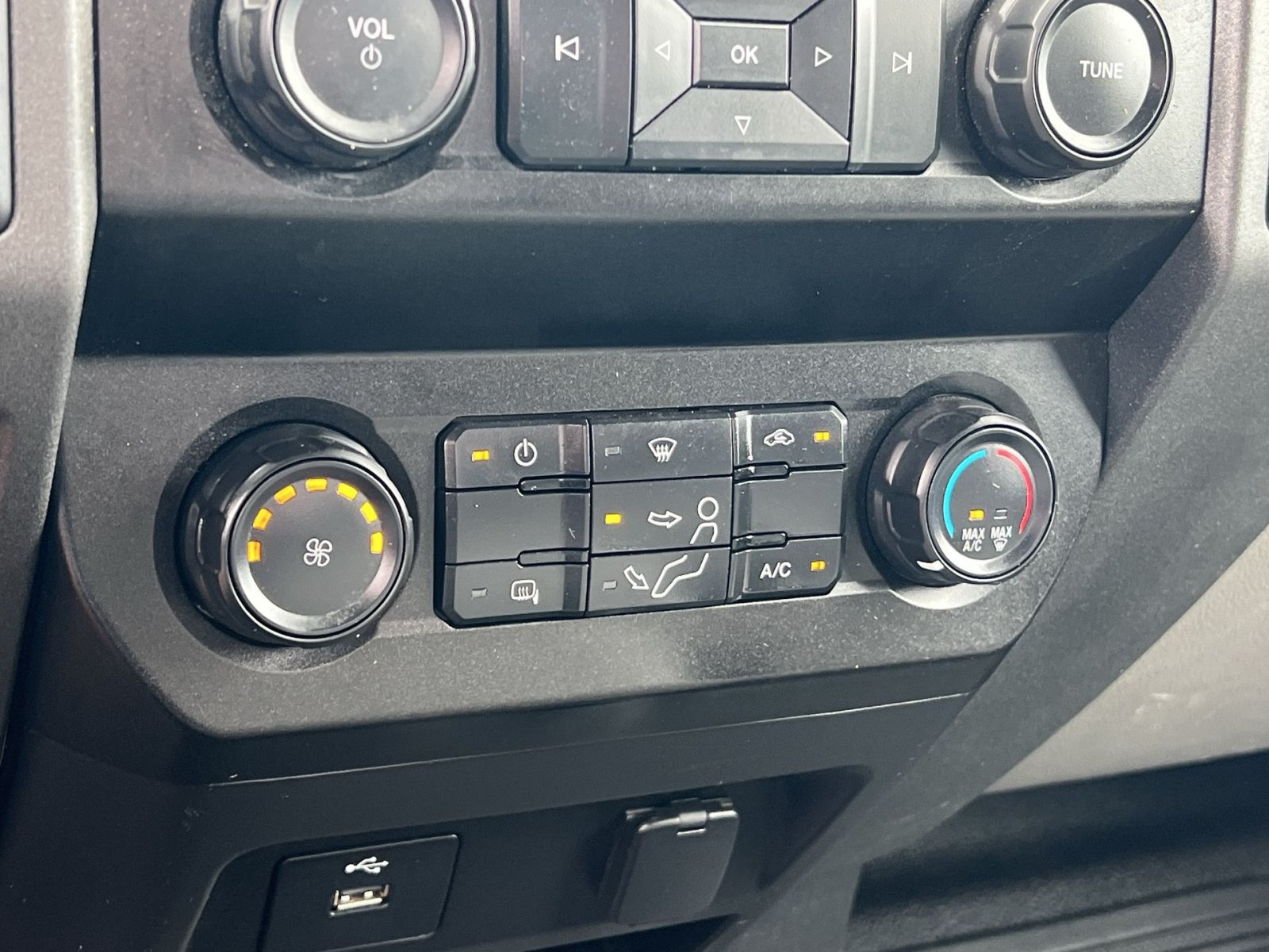 Certified 2021 Ford F250 XL w/ Power Equipment Group AWD/4WD image 20