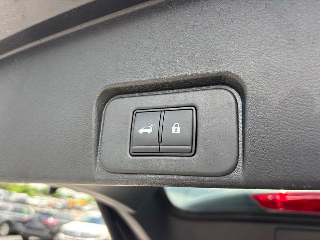 Used 2026 Nissan Rogue SL AWD/4WD image 19