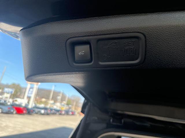 Certified 2023 Ford Expedition XLT RWD image 22
