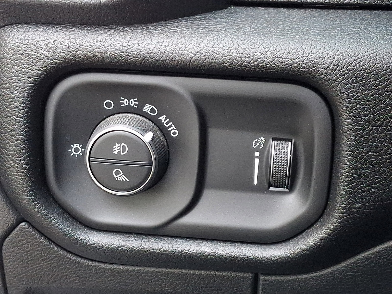 Used 2022 RAM 1500 Big Horn AWD/4WD image 26