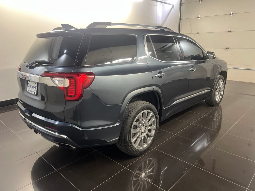Used 2020 GMC Acadia Denali w/ Technology Package FWD image 6