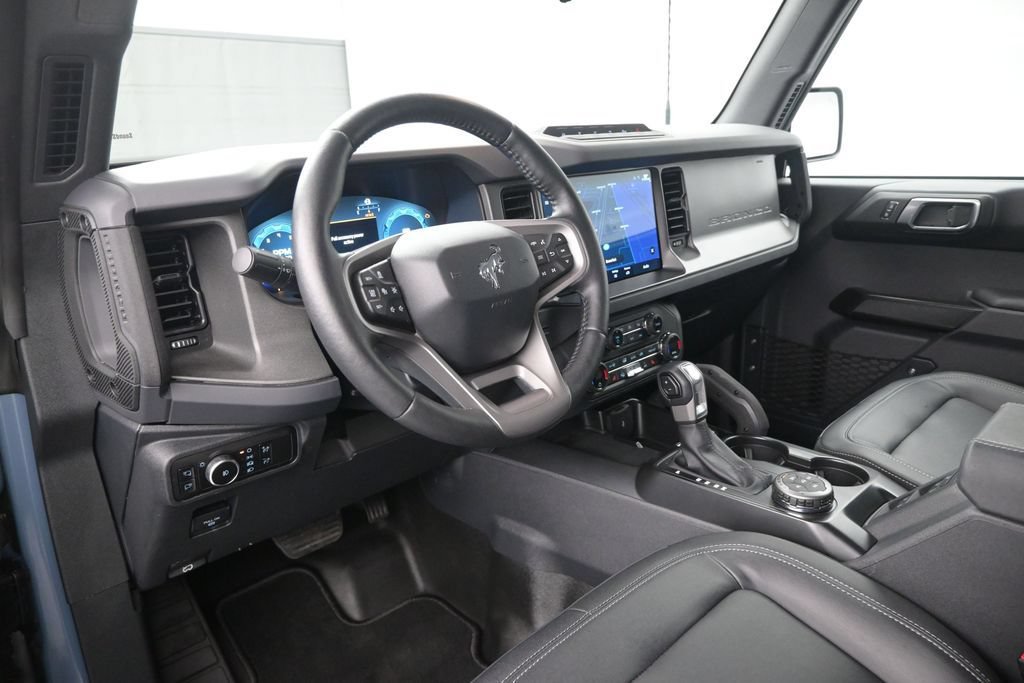 Certified 2025 Ford Bronco Badlands AWD/4WD image 17