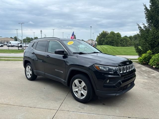 Used 2022 Jeep Compass Latitude w/ Convenience Group AWD/4WD image 33