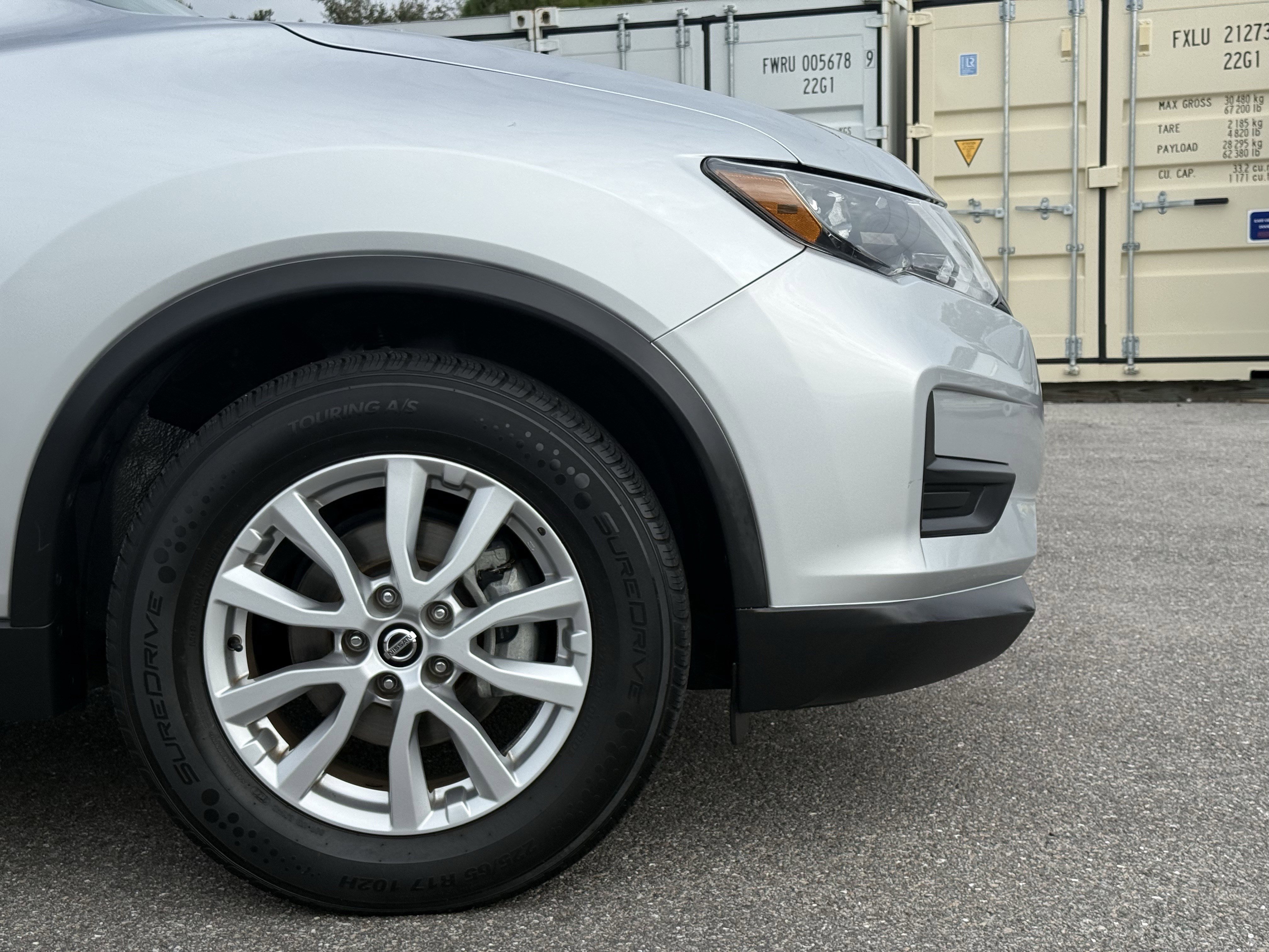 Used 2020 Nissan Rogue SV image 11