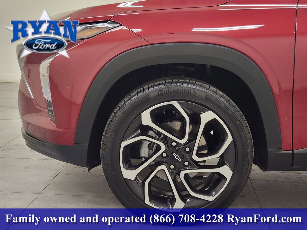 Used 2025 Chevrolet Trax RS w/ Driver Confidence Package image 5